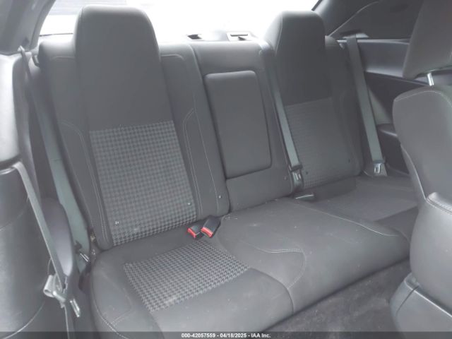 2C3CDZAG9GH153066 Dodge Challenger Sxt
