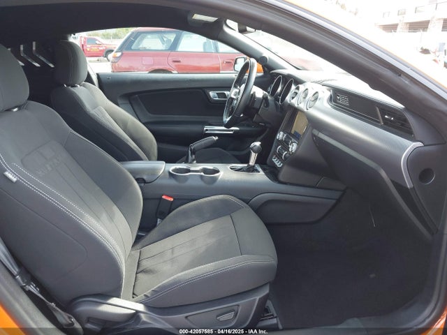 Ford Mustang Ecoboost Fastback 2020 1FA6P8TH9L5177150 Image 5