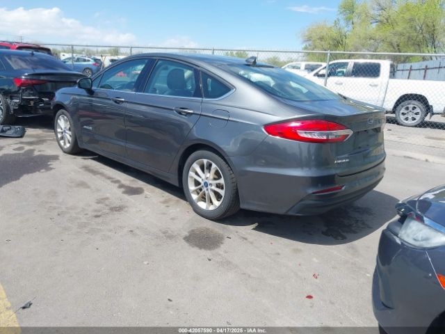 2019 FORD FUSION HYBRID 3FA6P0LU0KR216668 Photo 2