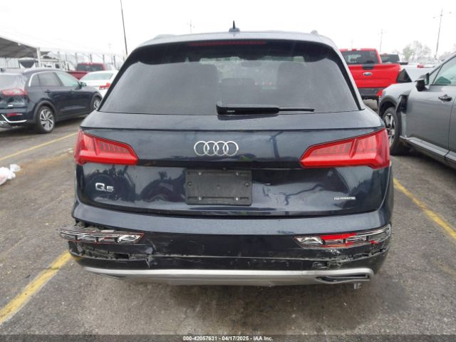 WA1BNAFY5K2049080 Audi Q5 45 Premium