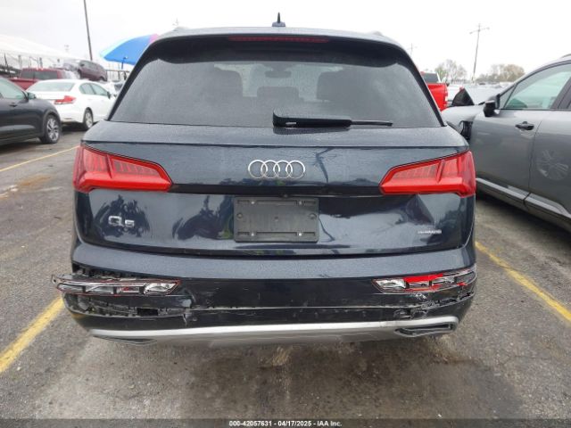 WA1BNAFY5K2049080 Audi Q5 45 Premium