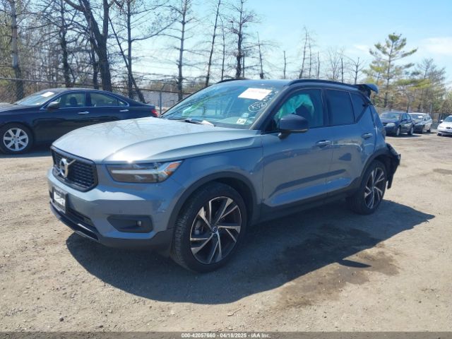 2020 VOLVO XC40 YV4162UM9L2348168 Photo 1