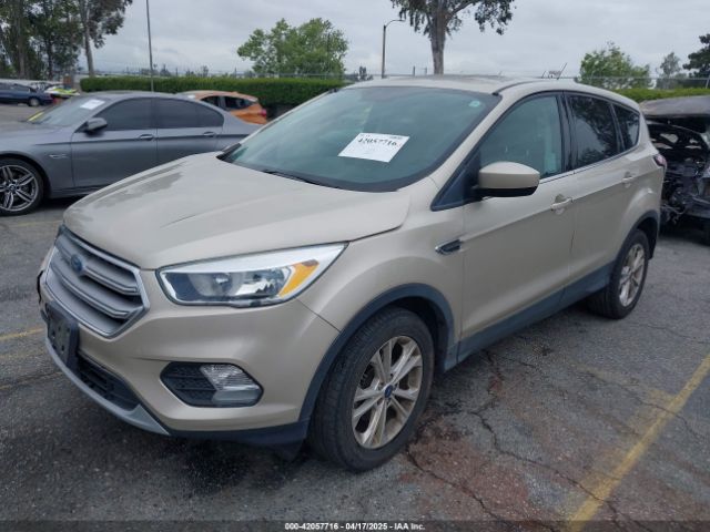 1FMCU0GDXHUE37157 Ford ESCAPE SE