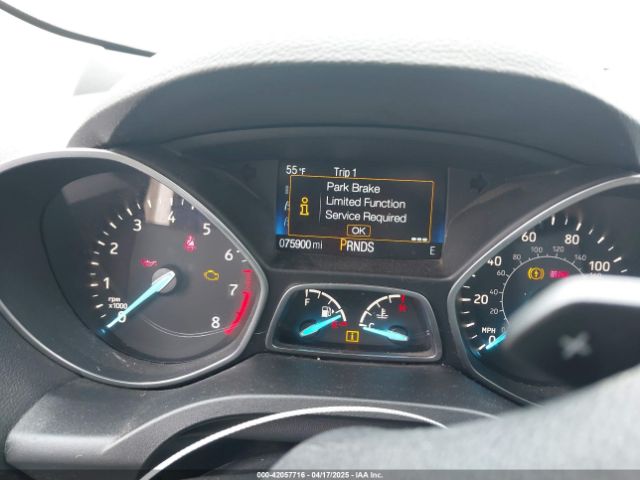 1FMCU0GDXHUE37157 Ford ESCAPE SE