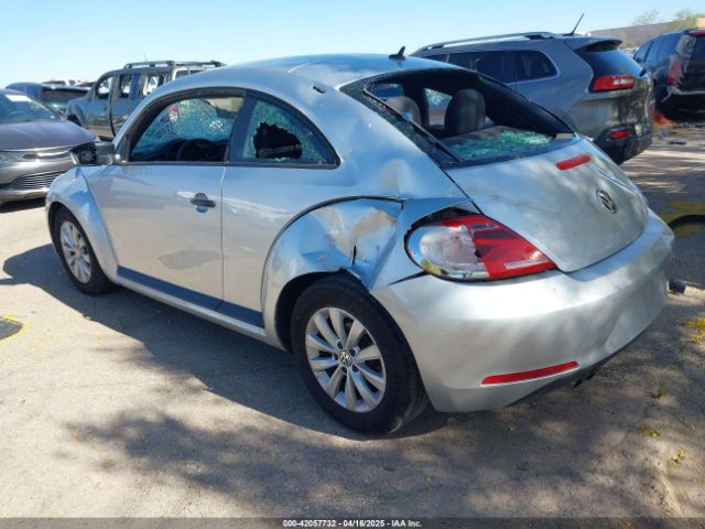 2013 VOLKSWAGEN BEETLE 3VWFP7AT6DM669039 Photo 2