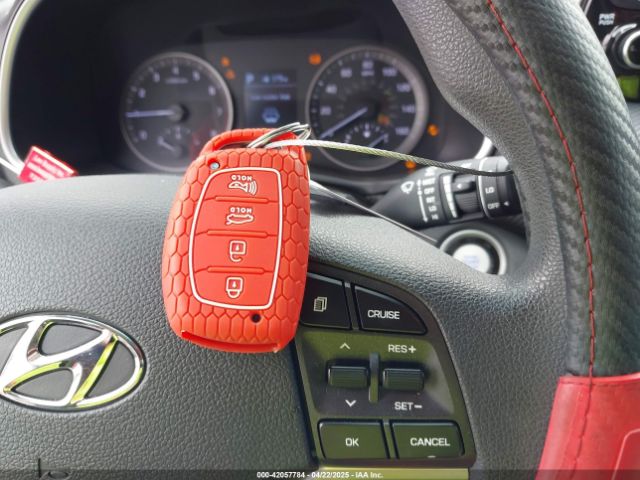 KM8J33AL9KU895176 Hyundai Tucson Sport