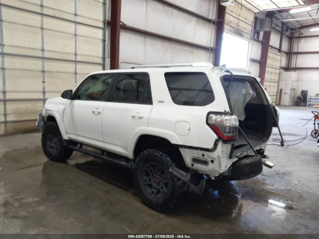 2014 TOYOTA 4RUNNER JTEBU5JR1E5182479 Photo 2