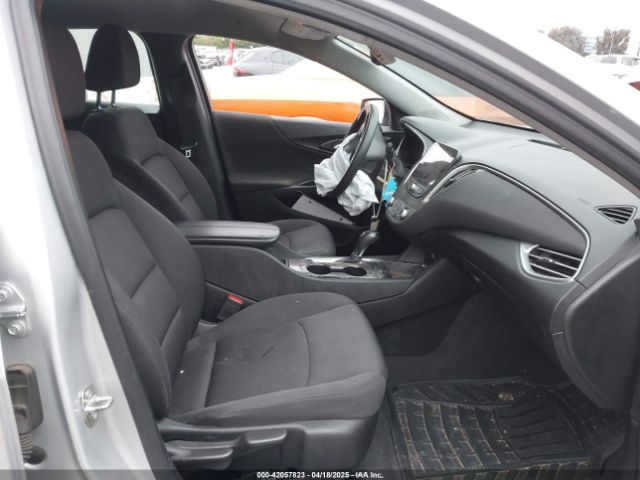 2019 CHEVROLET MALIBU 1G1ZD5ST9KF164324 Photo 4