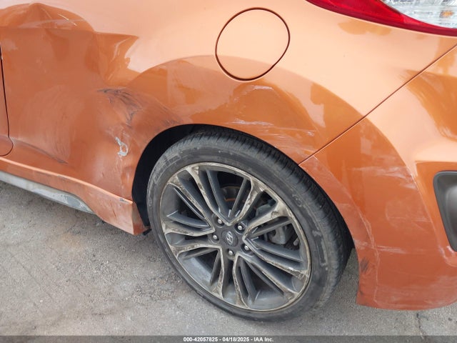 KMHTC6AE4GU303413 Hyundai Veloster Turbo