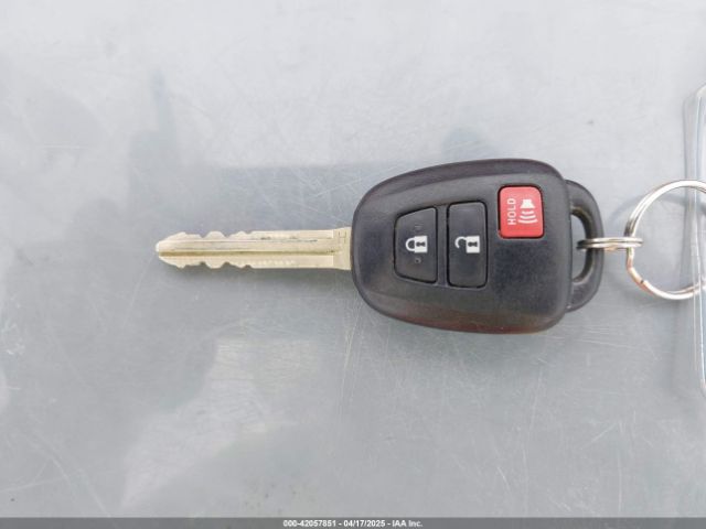 JTDKDTB36J1615394 Toyota Prius C Two