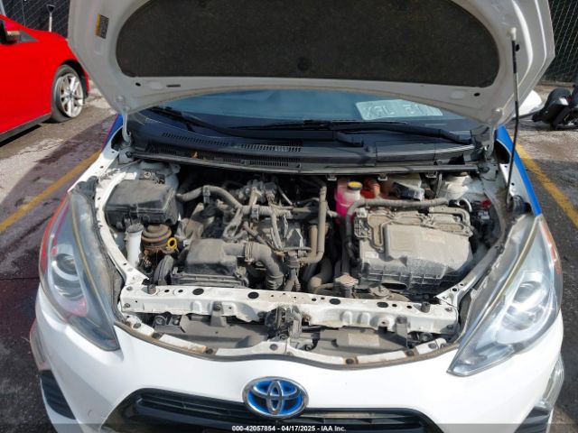 JTDKDTB33G1121793 Toyota Prius C Two