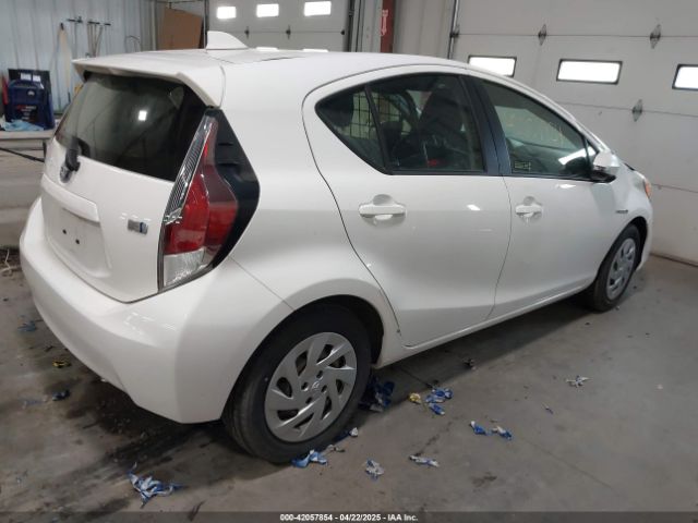 JTDKDTB33G1121793 Toyota Prius C Two