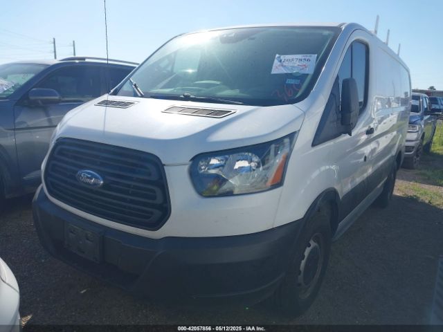 1FTYE1YM2KKA11865 Ford Transit-150