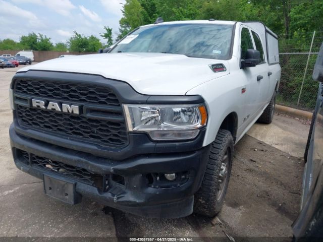 3C6UR4HJ9KG600789 RAM 2500 Tradesman  4x2 8' Box