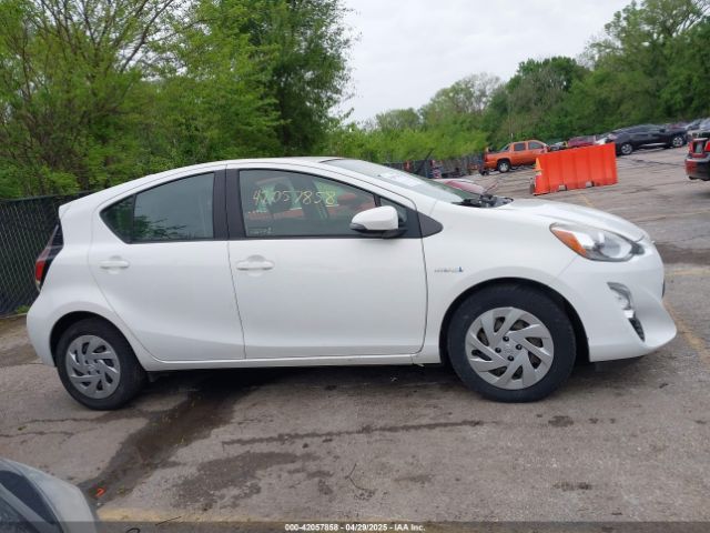 JTDKDTB32G1125978 Toyota Prius C Two