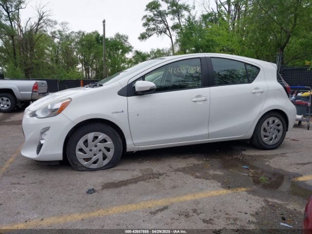 JTDKDTB32G1125978 Toyota Prius C Two