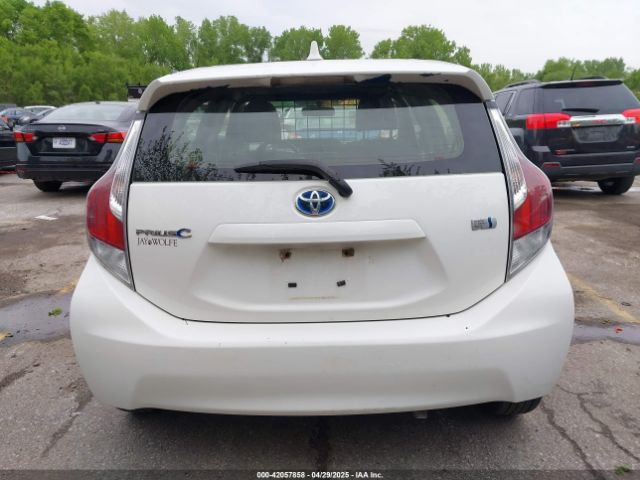 JTDKDTB32G1125978 Toyota Prius C Two