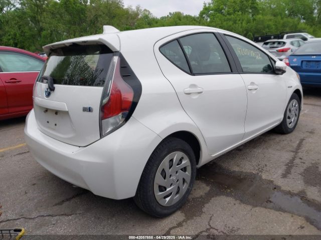 JTDKDTB32G1125978 Toyota Prius C Two