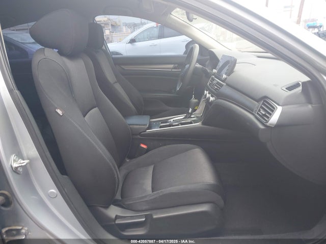 1HGCV1F11JA156758 Honda ACCORD LX