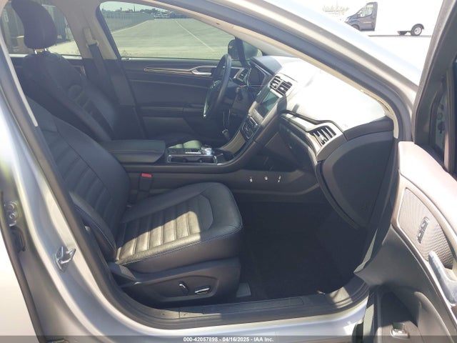 3FA6P0PU8HR242177 Ford Fusion Energi Se Luxury