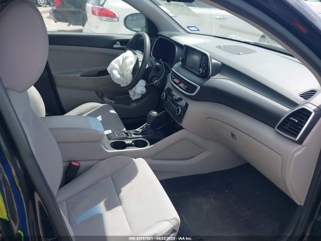 KM8J23A49MU404586 Hyundai TUCSON SE