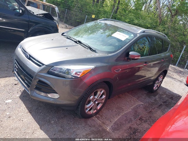1FMCU9J98EUB66961 Ford Escape Titanium