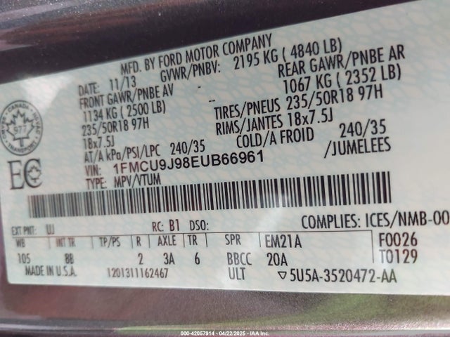 1FMCU9J98EUB66961 Ford Escape Titanium