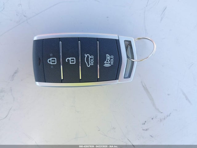 KMHGN4JE7HU178165 Genesis G80