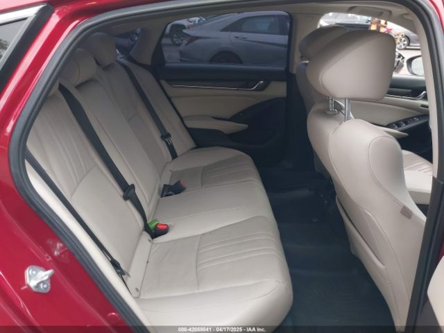 1HGCV2F98NA005451 Honda Accord Touring