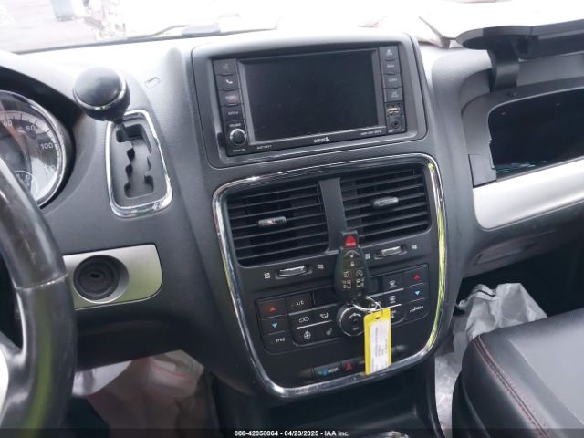 2C4RDGEG2KR765049 Dodge Grand Caravan Gt