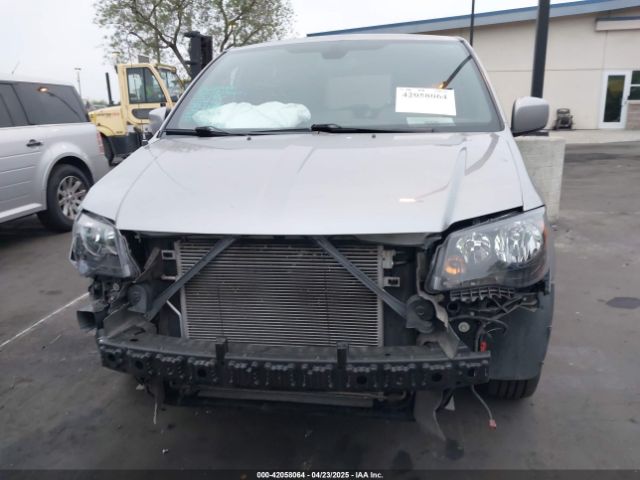 2C4RDGEG2KR765049 Dodge Grand Caravan Gt