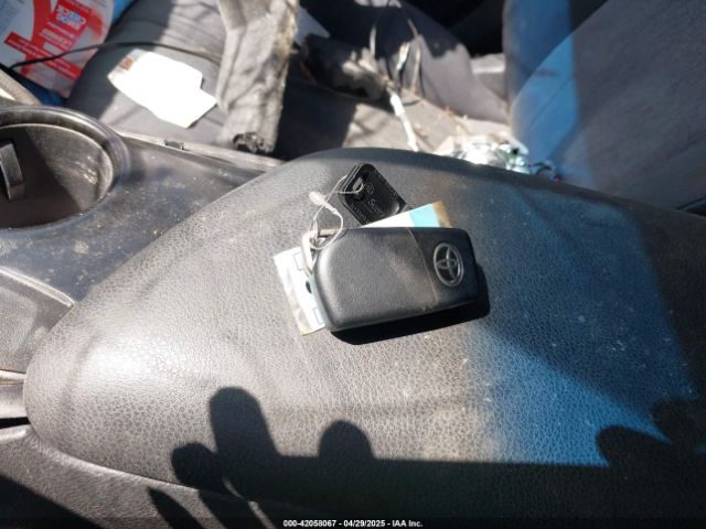 4T1B11HK5JU527586 Toyota CAMRY LE