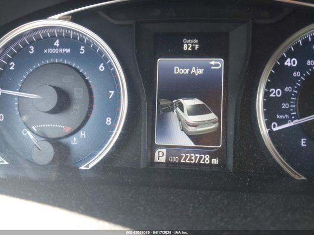 4T1BF1FK3FU946774 Toyota CAMRY XLE