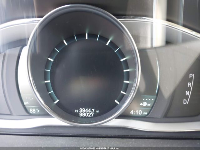 YV140MECXF1213689 Volvo V60 T5 Premier Plus