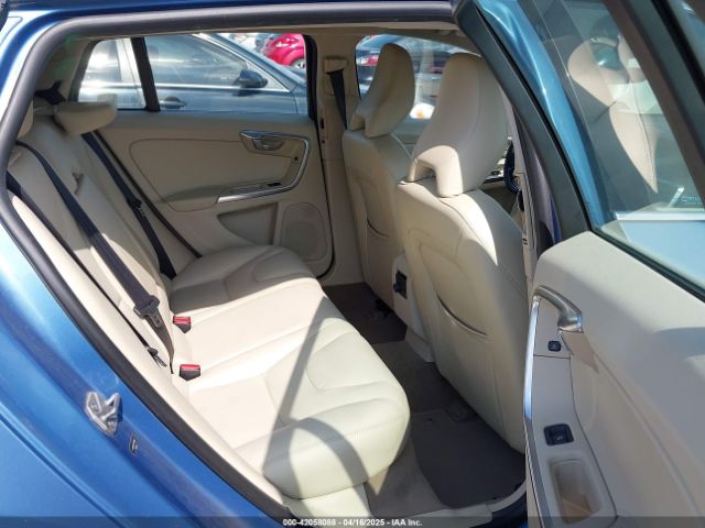 YV140MECXF1213689 Volvo V60 T5 Premier Plus