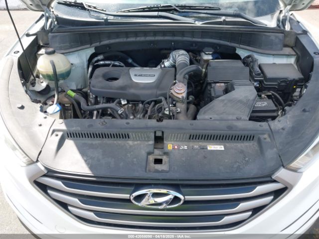 KM8J33A25HU565910 Hyundai Tucson Value