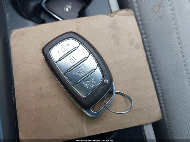 KM8J33A25HU565910 Hyundai Tucson Value