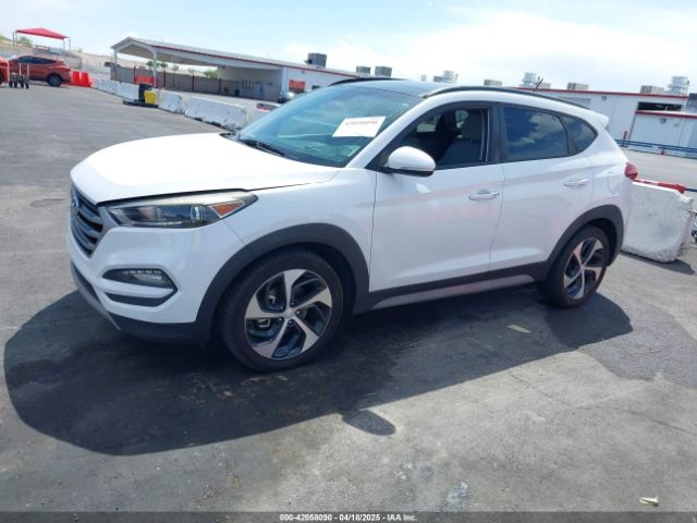 KM8J33A25HU565910 Hyundai Tucson Value
