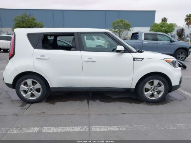 KNDJN2A26H7494899 KIA Soul