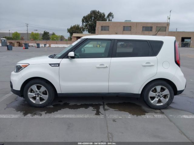 KNDJN2A26H7494899 KIA Soul