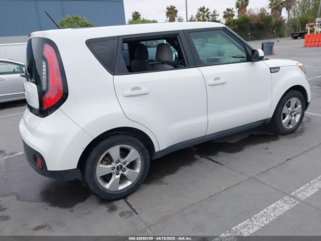 KNDJN2A26H7494899 KIA Soul