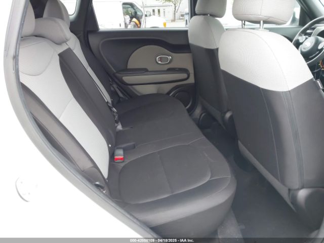 KNDJN2A26H7494899 KIA Soul