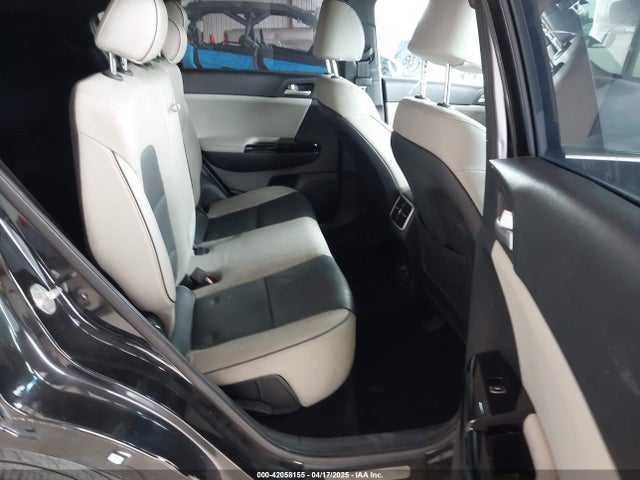 KNDPNCAC6J7410501 KIA Sportage Ex
