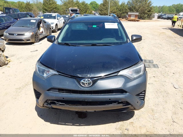 2T3ZFREV1GW274702 Toyota RAV4 LE
