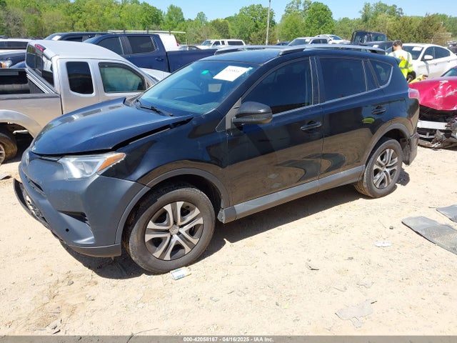 2T3ZFREV1GW274702 Toyota RAV4 LE