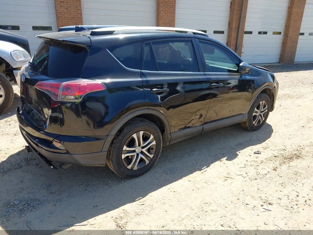 2T3ZFREV1GW274702 Toyota RAV4 LE