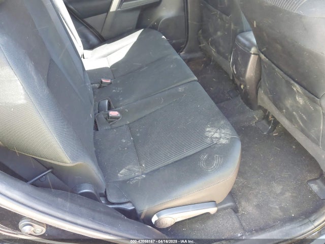 2T3ZFREV1GW274702 Toyota RAV4 LE