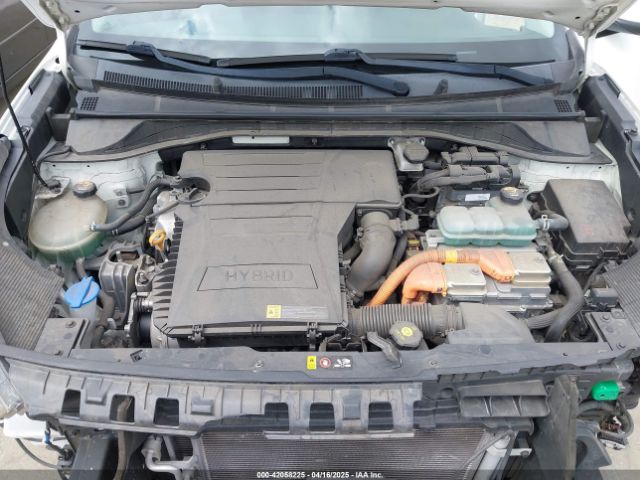 KNDCB3LC0K5243232 KIA NIRO LX