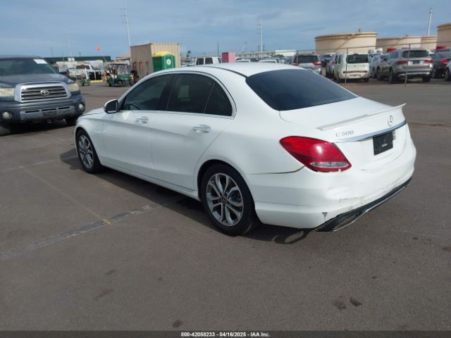 2018 MERCEDES-BENZ C 300 55SWF4JB2JU258957 Photo 2