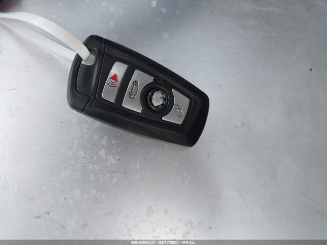 WBA8E1G52GNU11325 BMW 320i